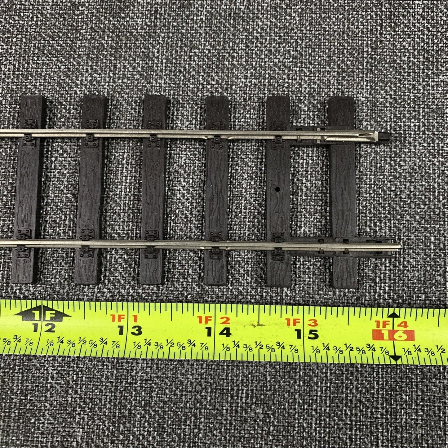 Lot of 20 Rivarossi 2-Rail O-gauge 16" Straight Track #10778 made in Italy