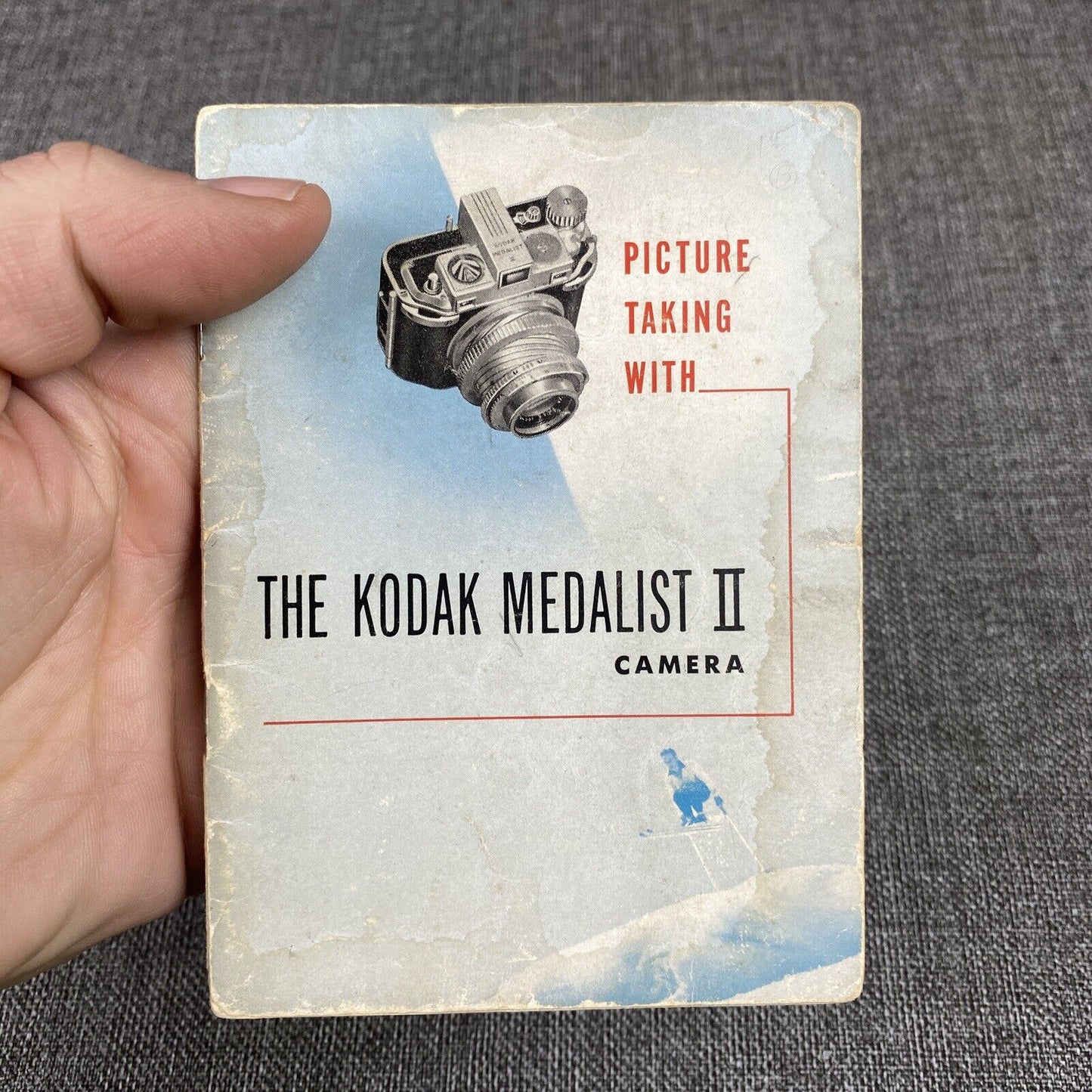 Kodak Medalist II original film camera instruction manual, 36 pages