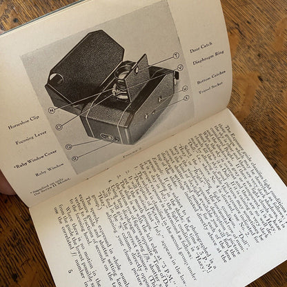 Graflex Series II Film Camera Guide , 30 pages