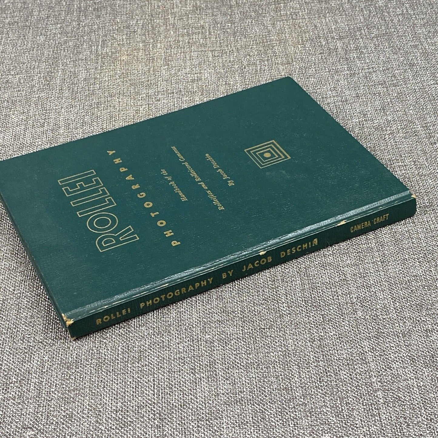 Rollei Photography Handbook of the Rolleiflex and Rolleicord Cameras J. Deschin