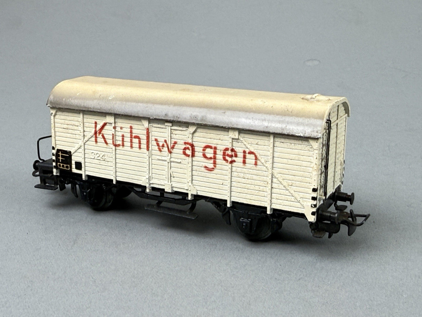 Marklin HO scale #324 Refrigerator Car  , Die-cast 1950's