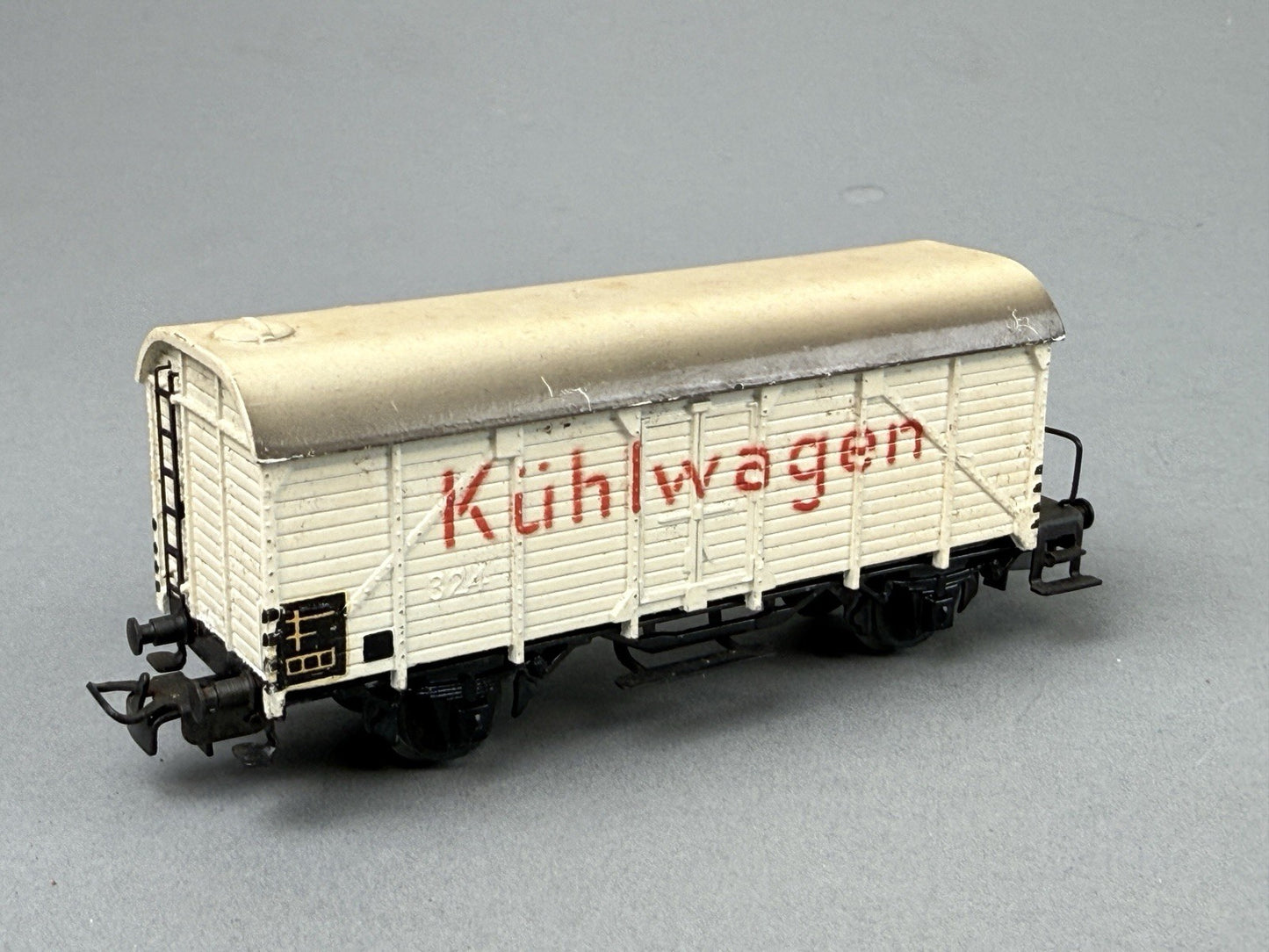 Marklin HO scale #324 Refrigerator Car  , Die-cast 1950's