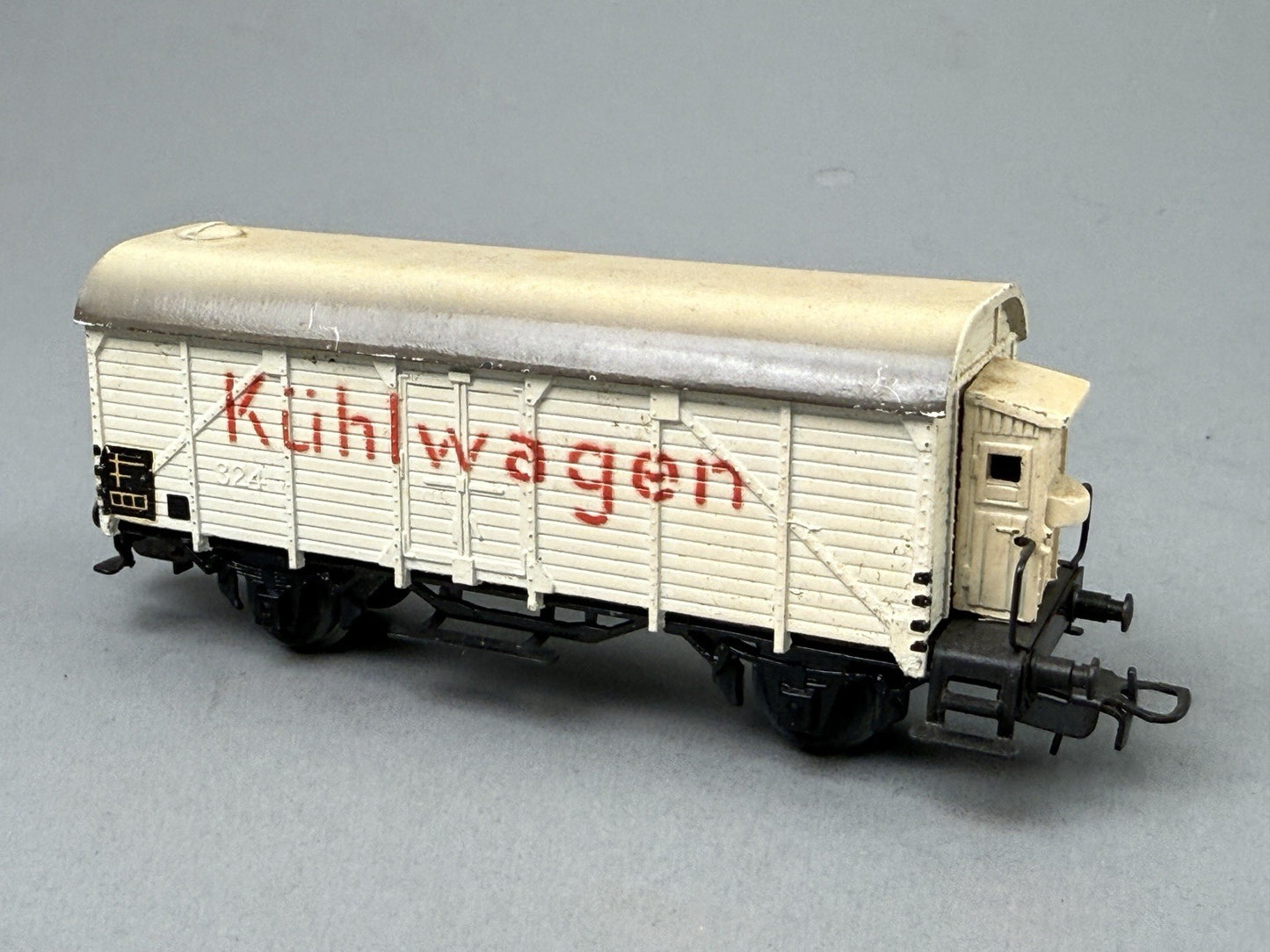Marklin HO scale #324 Refrigerator Car  , Die-cast 1950's
