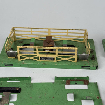 Lionel, O Gauge, 3656 Operating Cattle Ramp for parts - untested