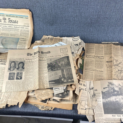 Train Wrecks , History , Newspaper and Newspaper Clippings 1970-80s , News 11 Lb