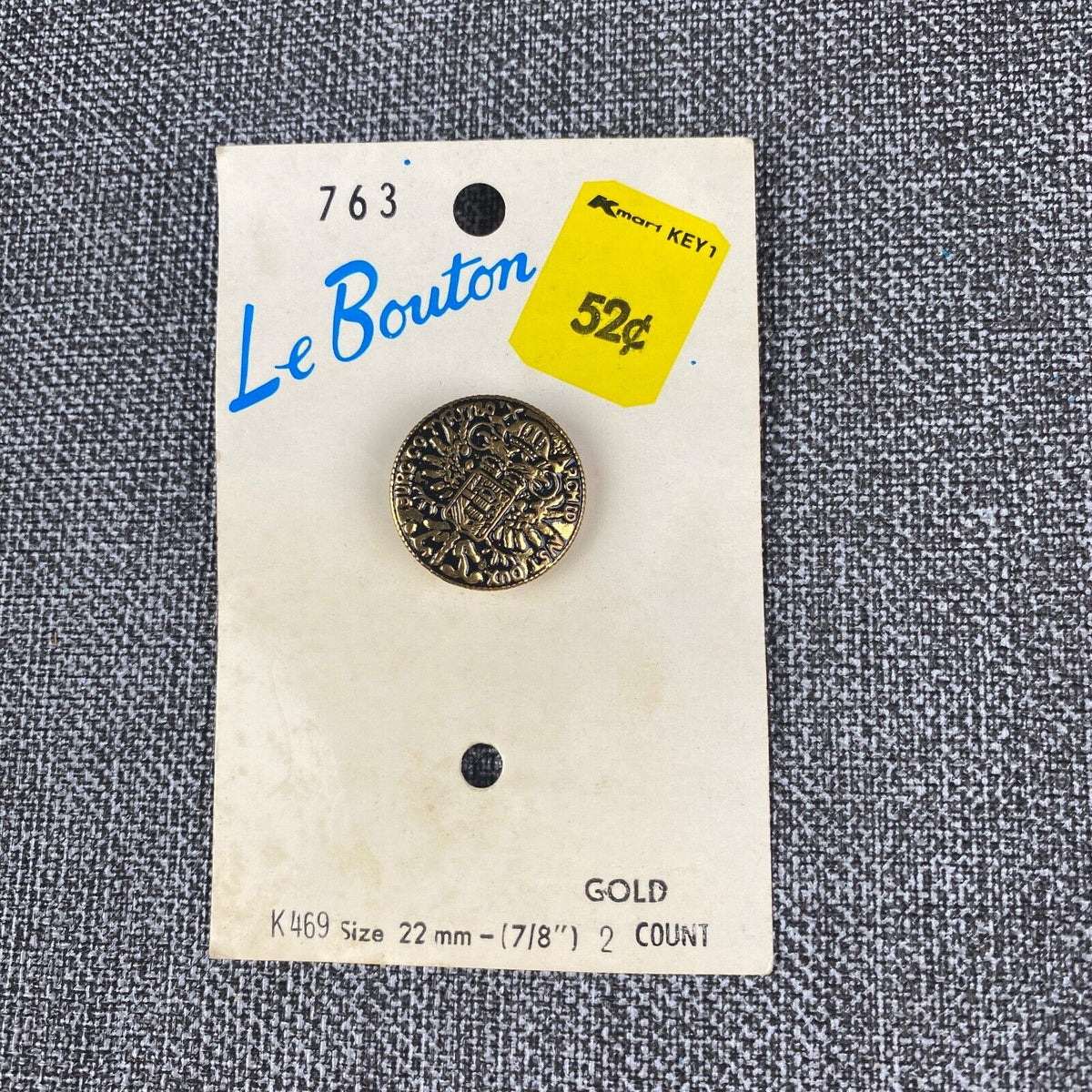 Le Bouton B. Blumenthal & Co. Gold Color Button Original Card 763 22MM 7/8"