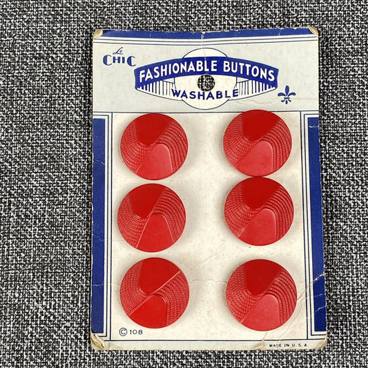 Vintage Le CHIC 7/8" Decorative Red  Bakelite No HOLE Buttons NOS CARD-108