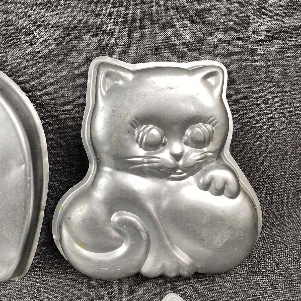 Wilton Cake Pans - Cats, Star, Butterfly , Horseshoe , Star