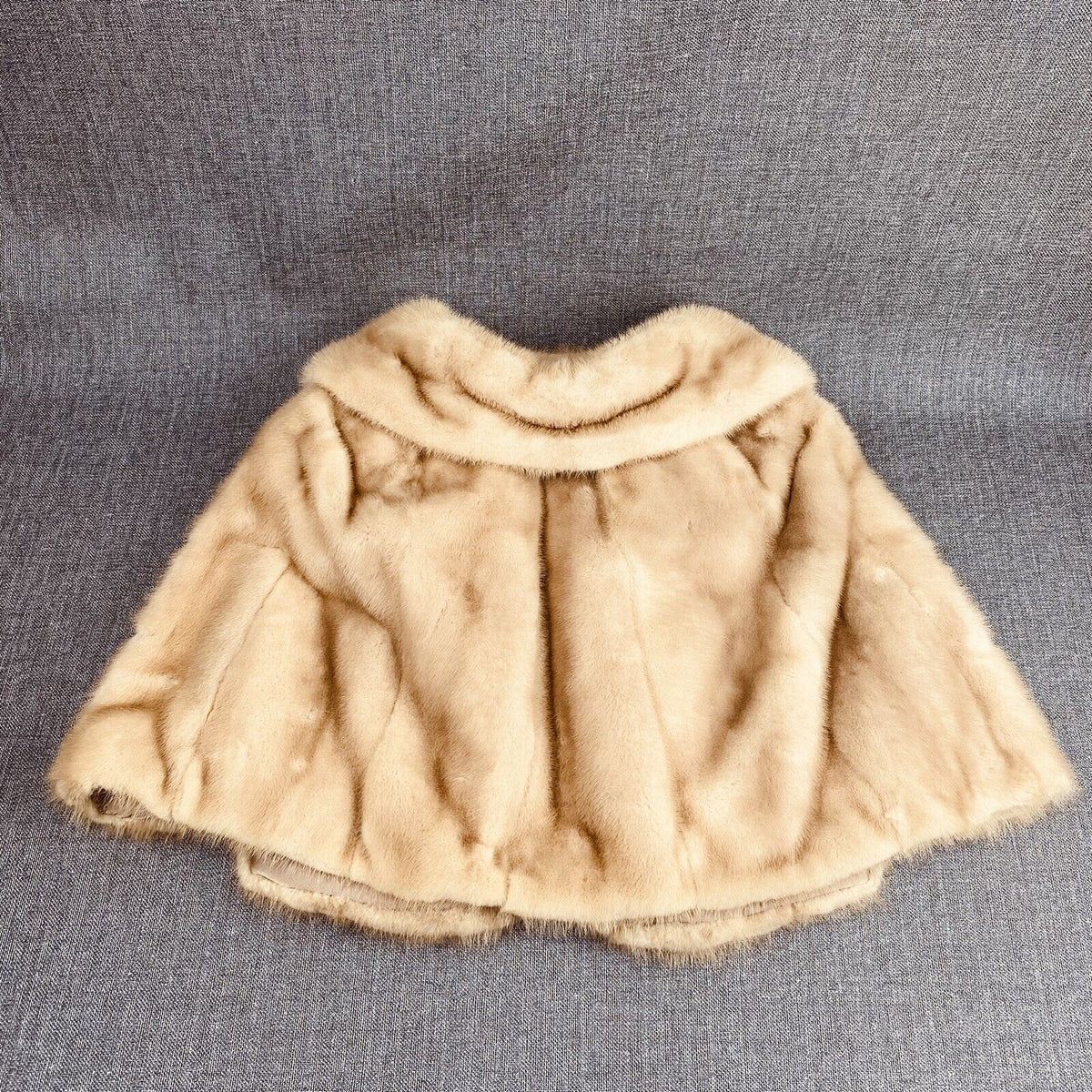 Fur Stole Wrap Cape Shaw Shawl (Gorgeous)