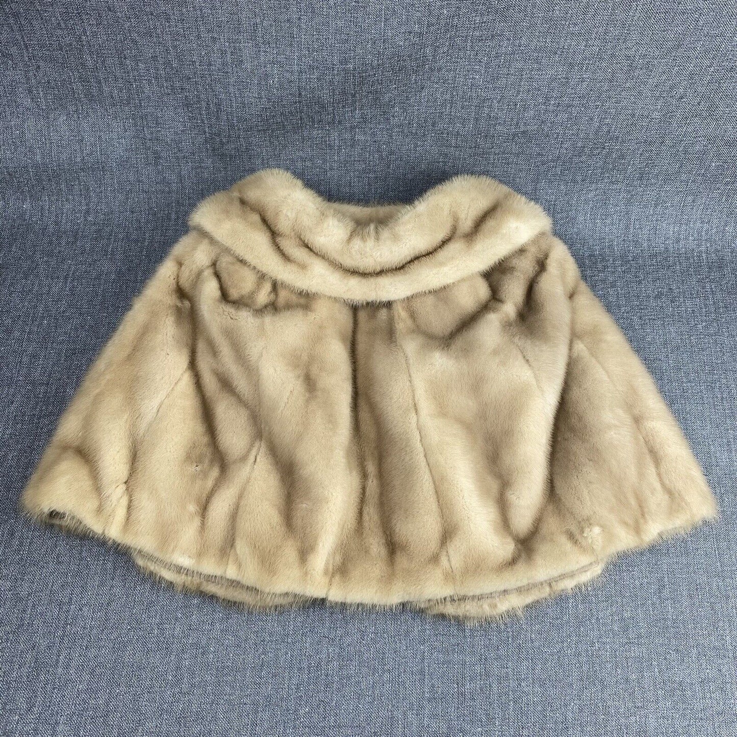 Fur Stole Wrap Cape Shaw Shawl (Gorgeous)