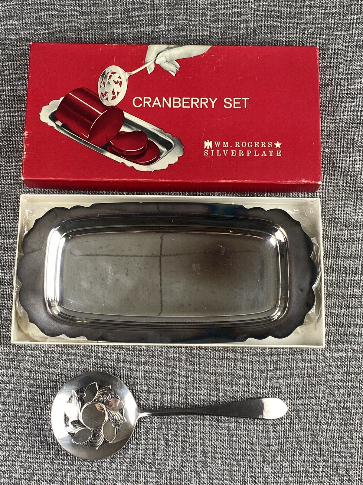 WM. Rogers Silverplate Cranberry Set Spoon & Plate Original Box