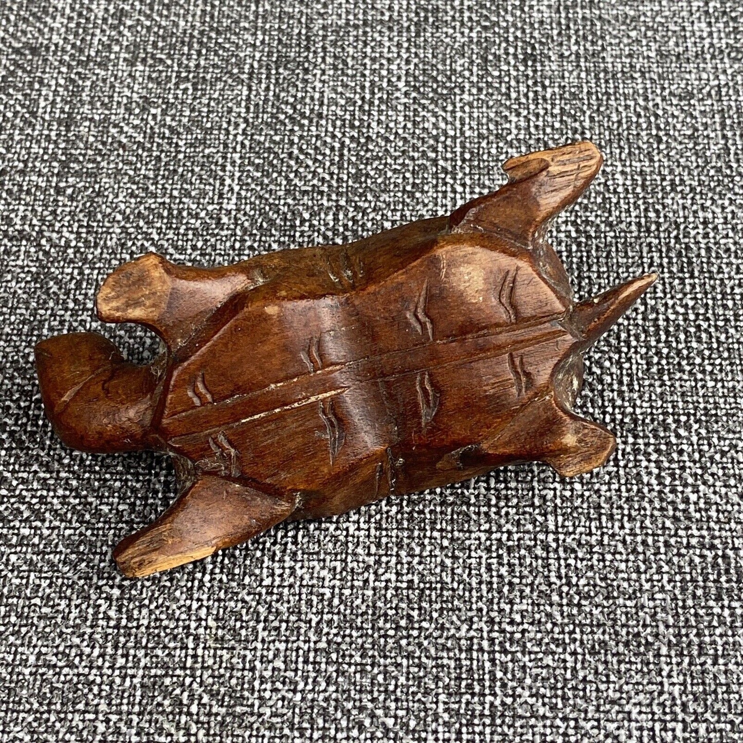 Vintage Chinese Hand Carved Rosewood Turtle Tortoise Glass Eyes