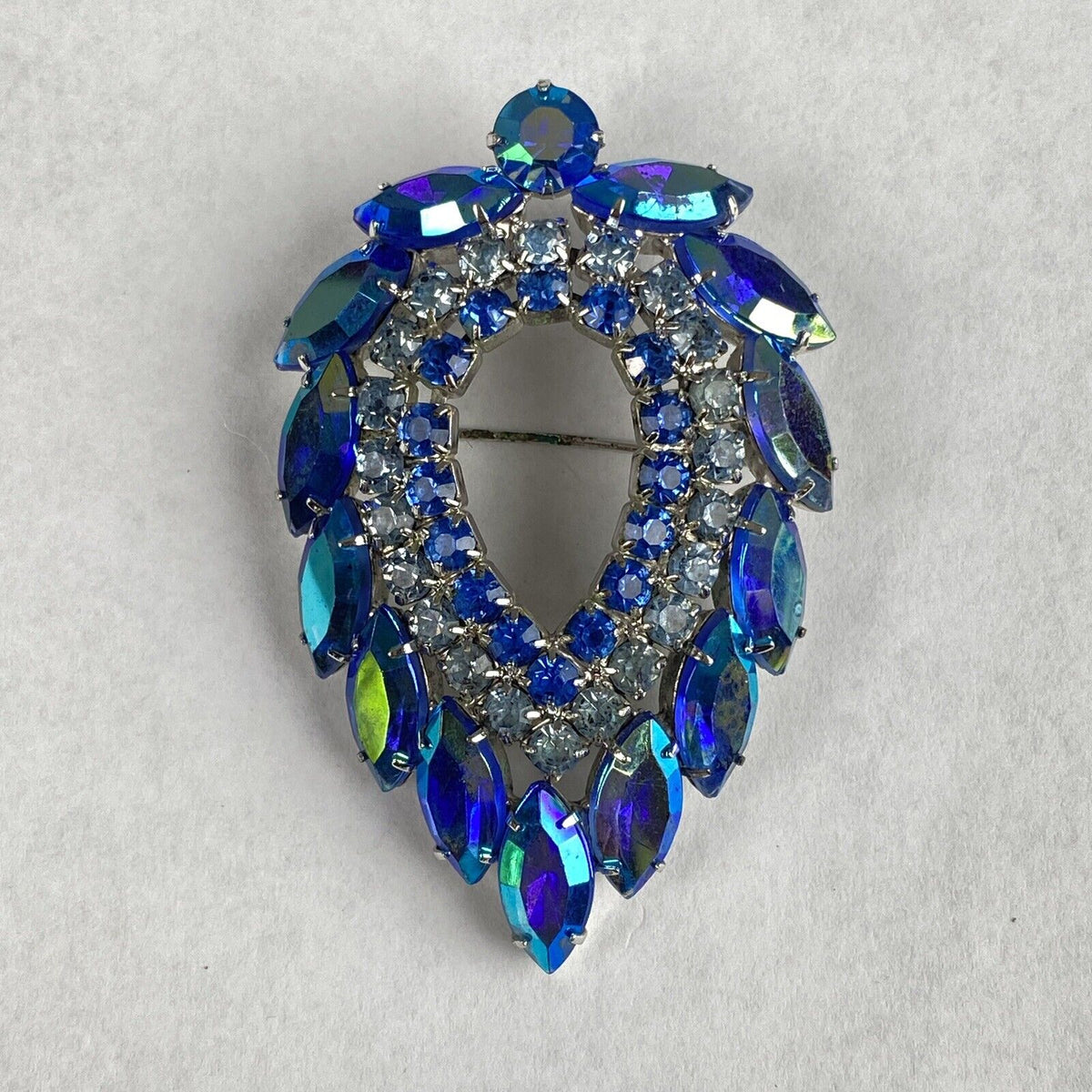 Vintage Sarah Coventry "Blue Lagoon" AB  Brooch by D & E