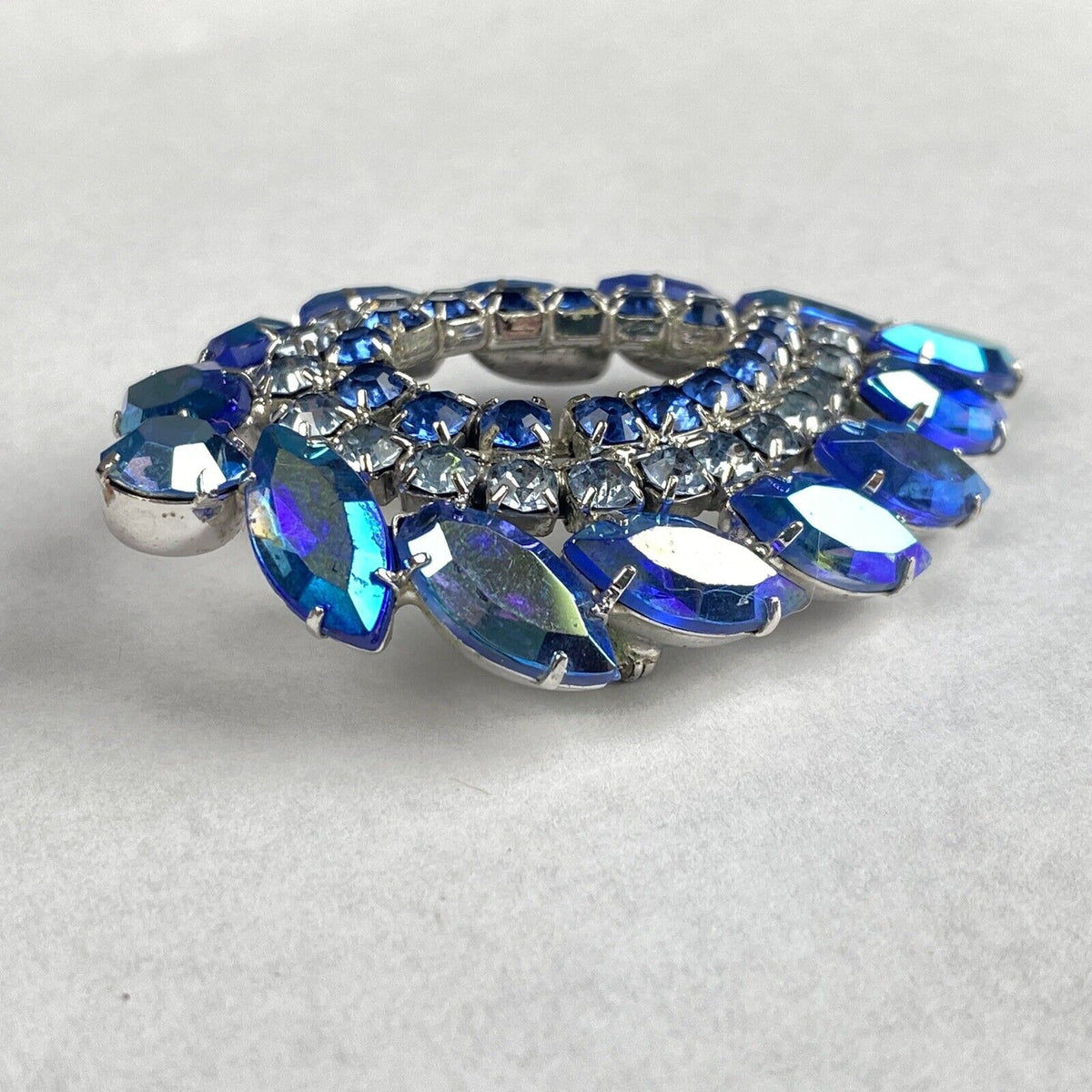 Vintage Sarah Coventry "Blue Lagoon" AB  Brooch by D & E