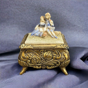 Vintage Brass Trinket Music Box Lover's Figurines Decoration Velvet Interior