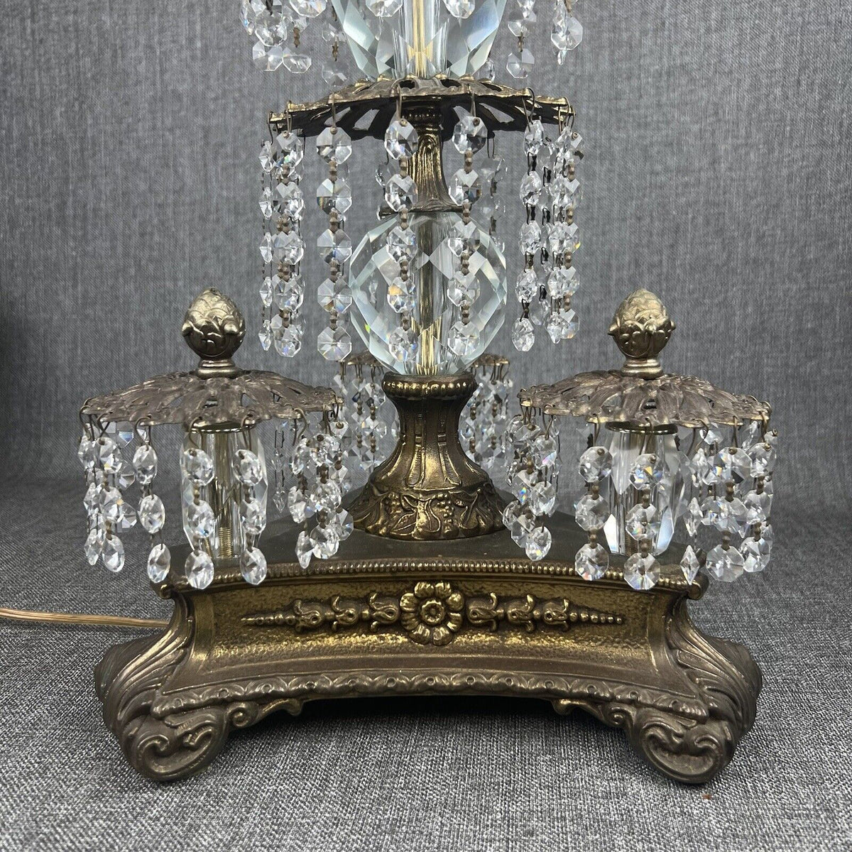 Antique HOLLYWOOD REGENCY CRYSTAL CHANDELIER TABLE LAMP Made In Italy