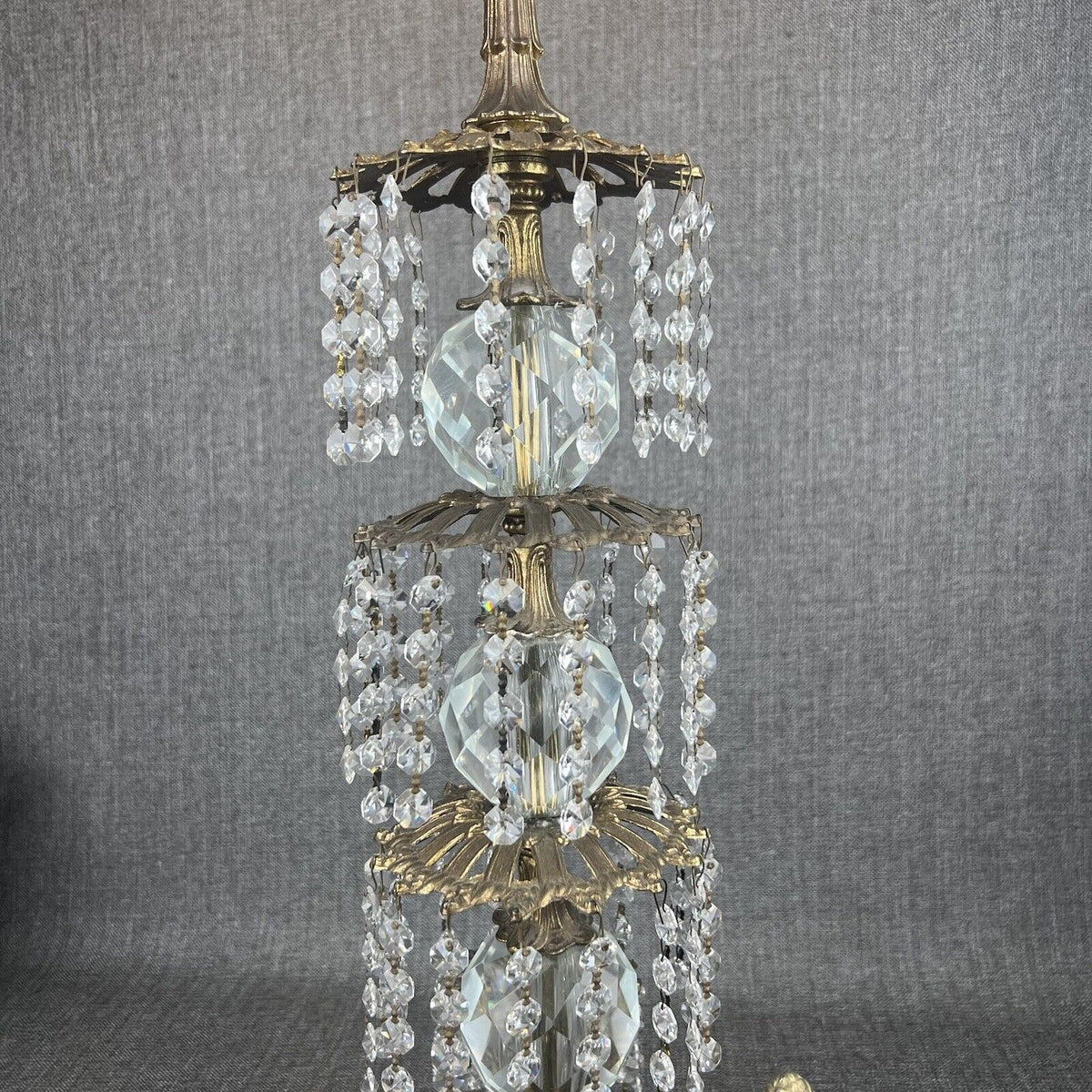 Antique HOLLYWOOD REGENCY CRYSTAL CHANDELIER TABLE LAMP Made In Italy