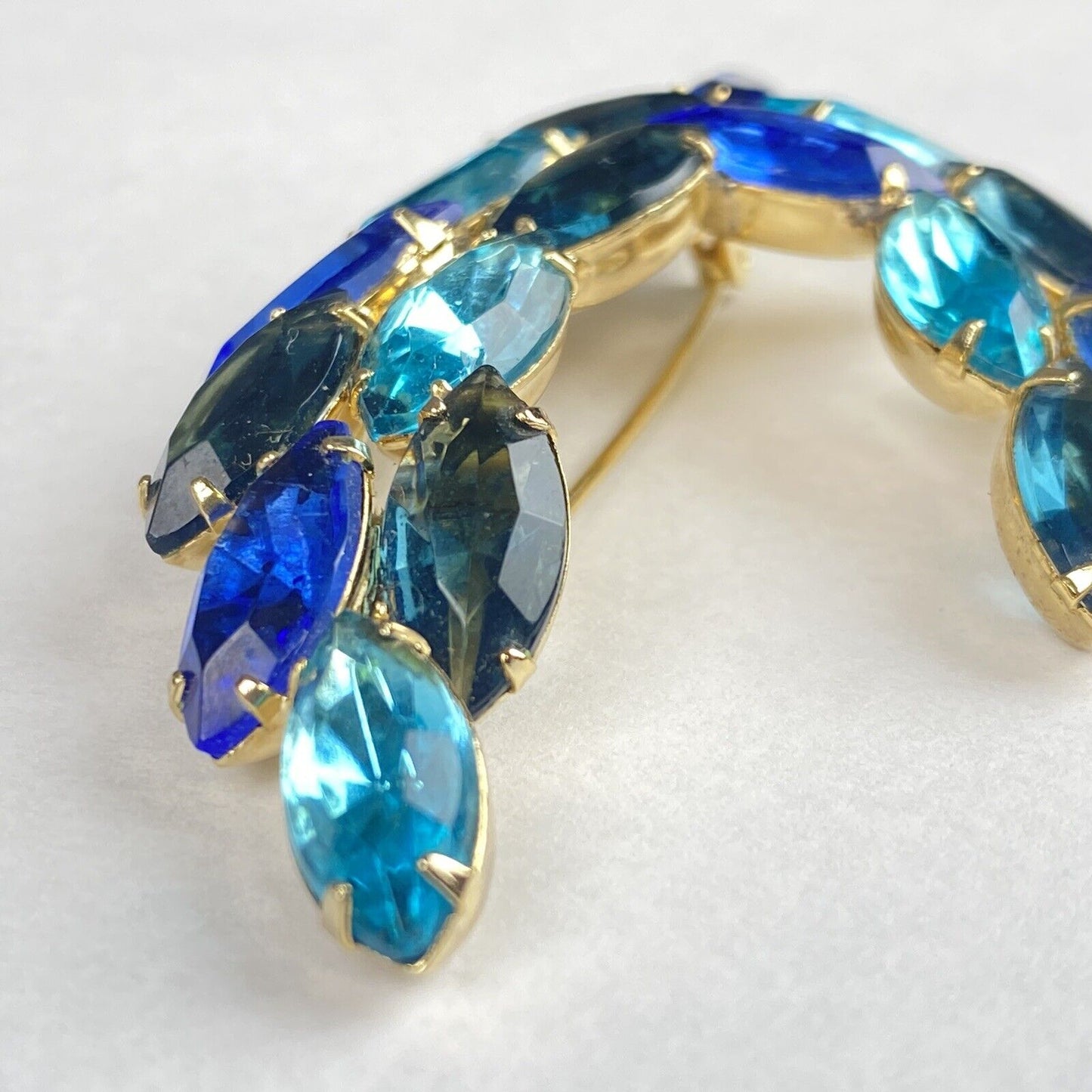 Vintage Juliana Blue Rhinestone Pin Brooch 3"