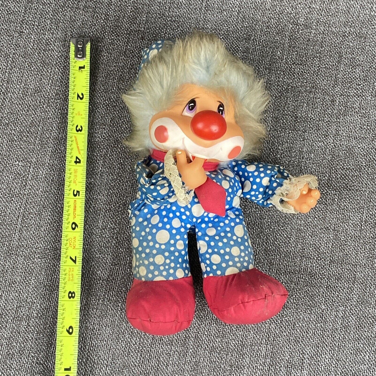 Vintage 1982 APPLAUSE Finger Sucking Clown Doll (READ)