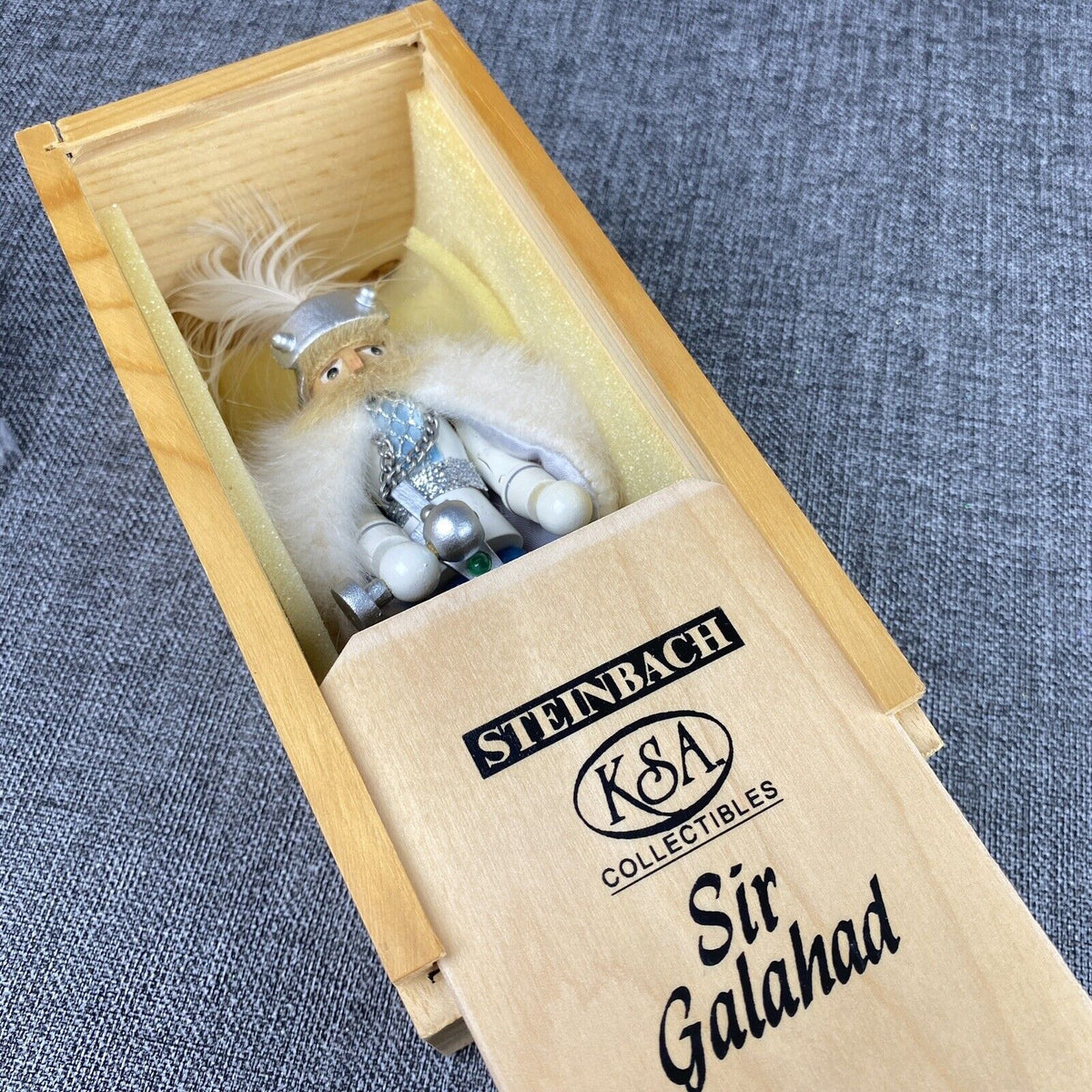 Steinbach Mini Nutcracker SIR GALAHAD KSA LE Germany Wooden Box VIDEO