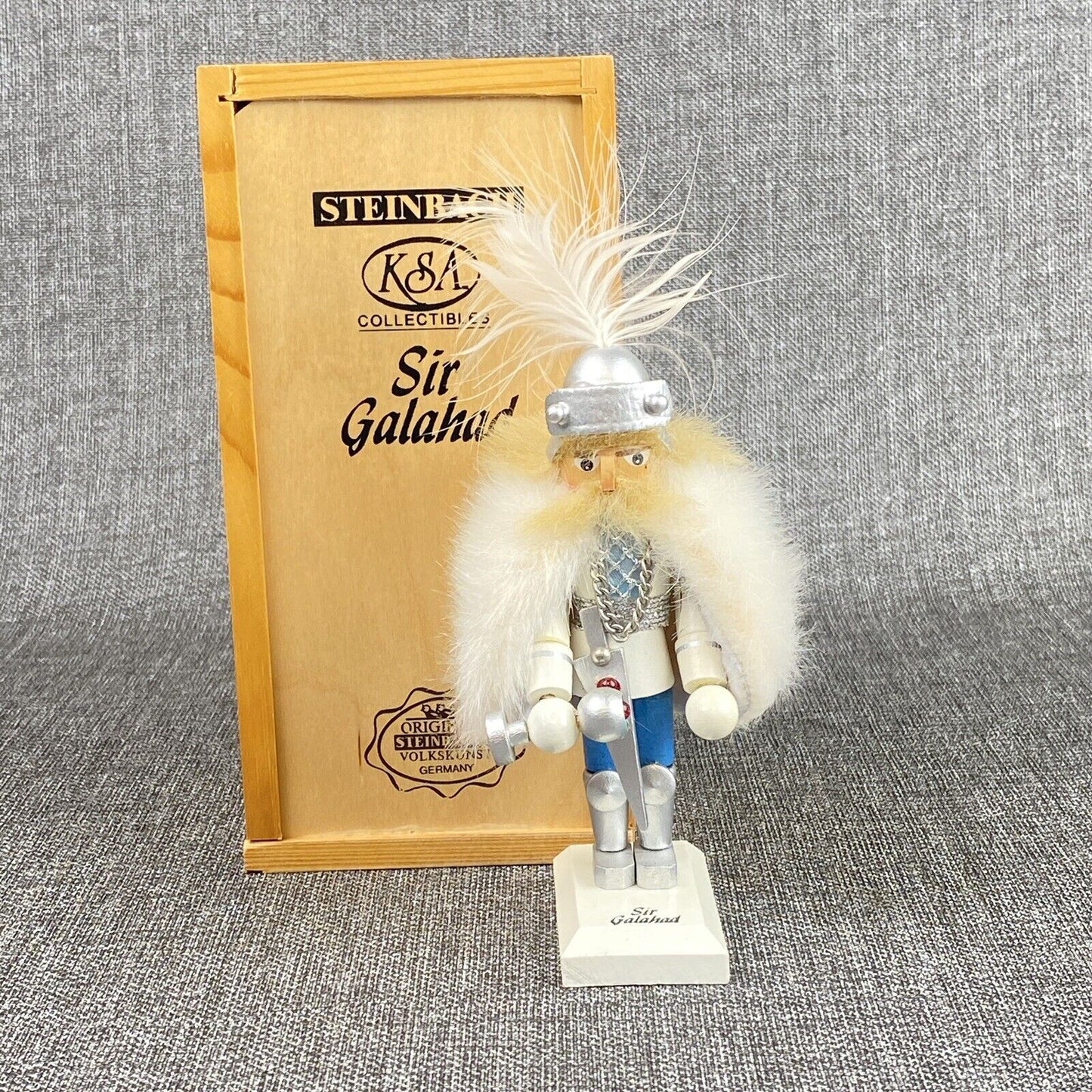 Steinbach Mini Nutcracker SIR GALAHAD KSA LE Germany Wooden Box VIDEO