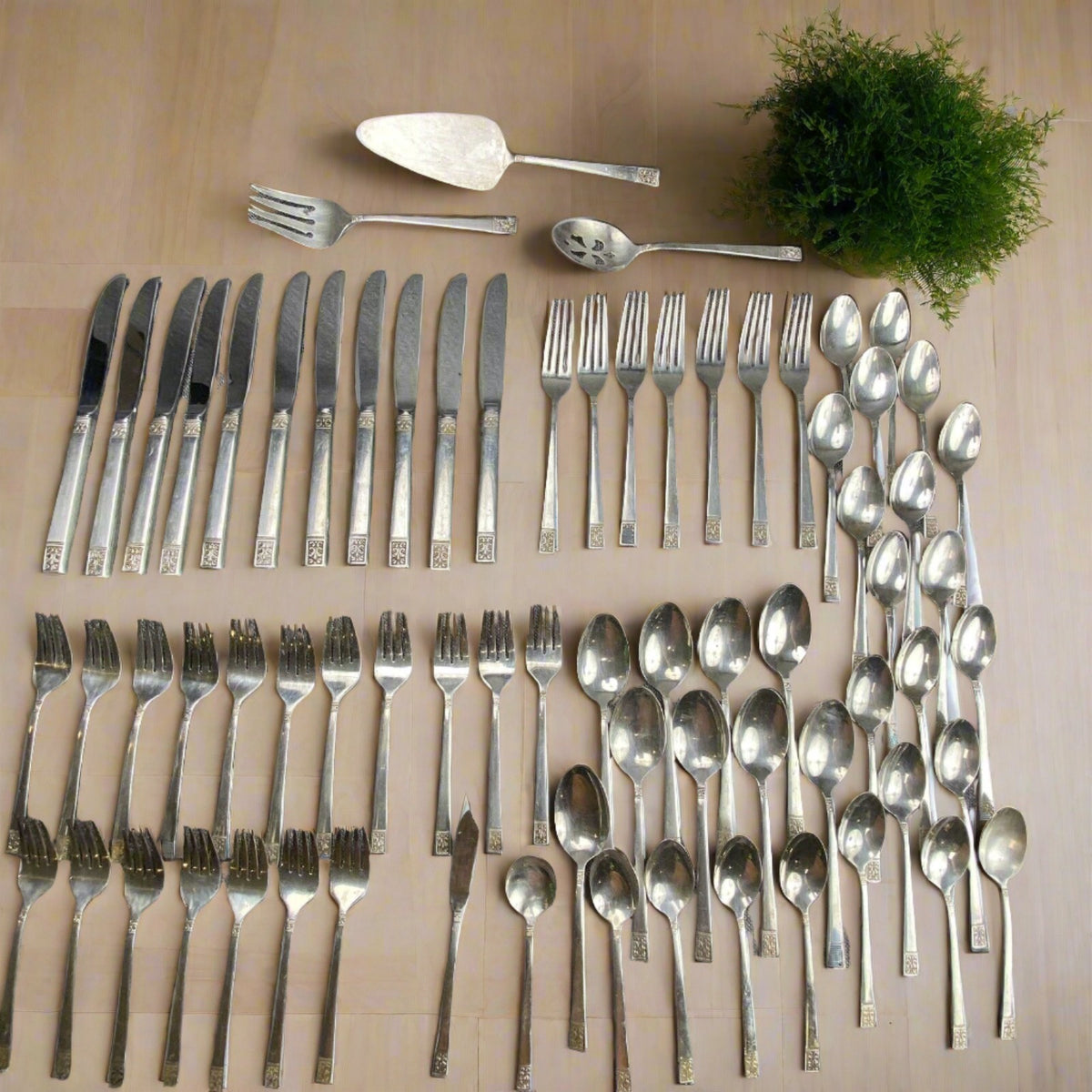 Vintage Wallace EPS China Silverware Flatware Set Of 70