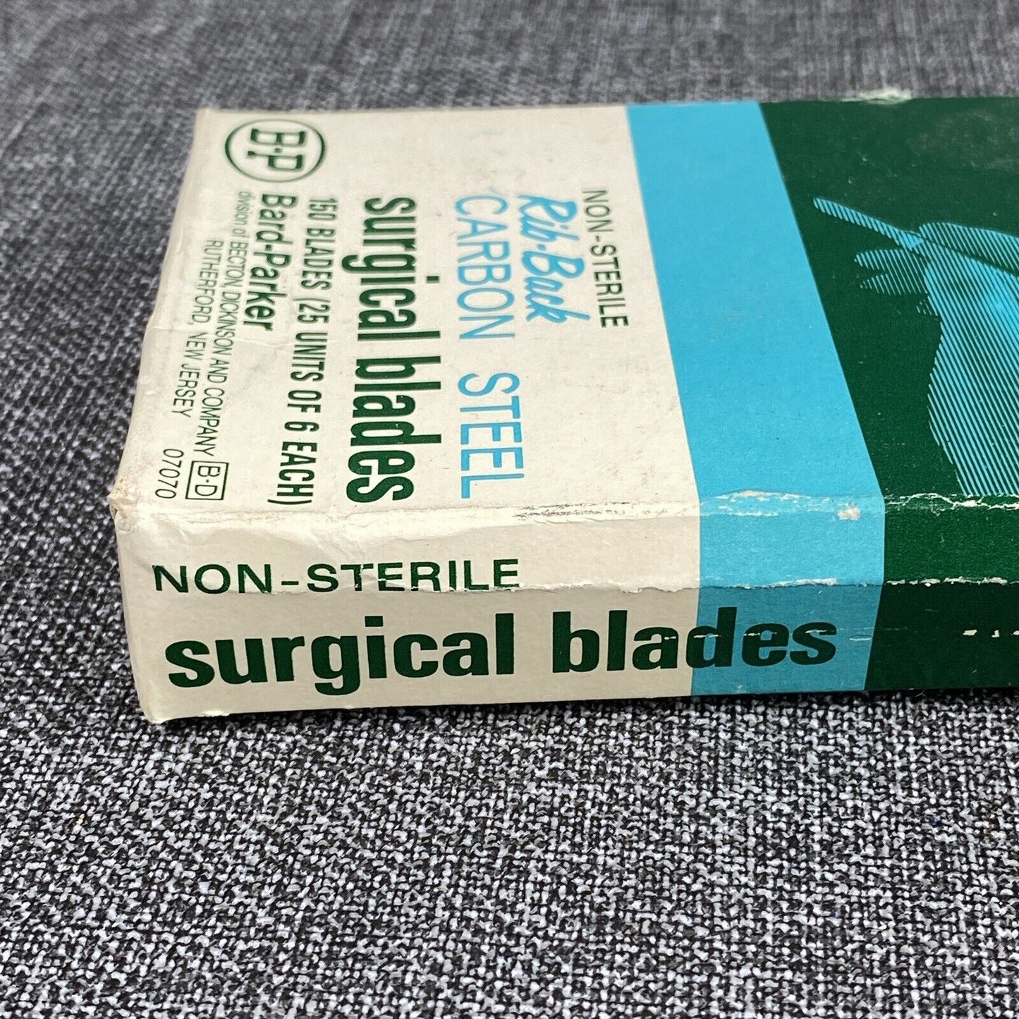 BARD-PARKER 150 Box Rib-Back Carbon Steel Surgical Blades #15 Non-Sterile