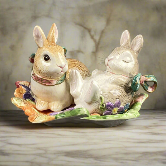 Fitz & Floyd Classics Halcyon Pansy Bunny Rabbit Salt  Pepper Shakers Underplate