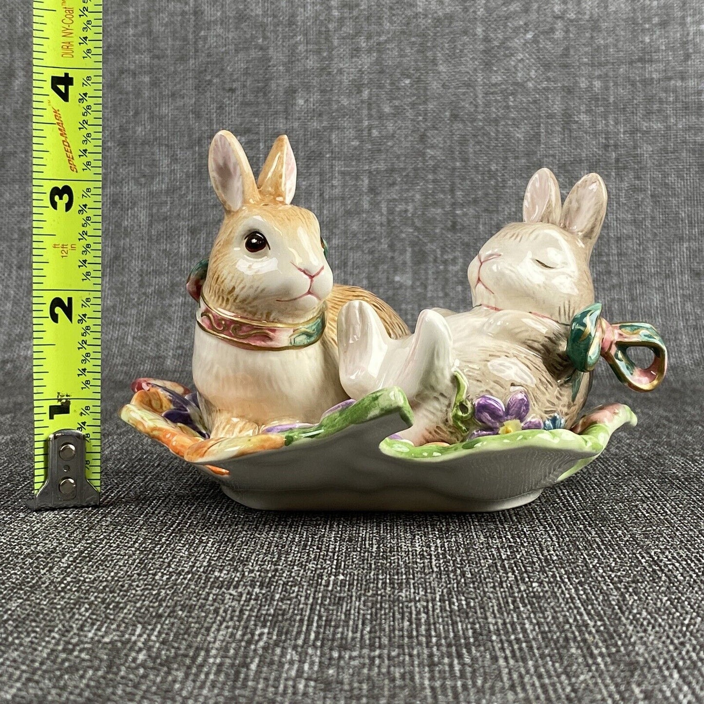 Fitz & Floyd Classics Halcyon Pansy Bunny Rabbit Salt  Pepper Shakers Underplate