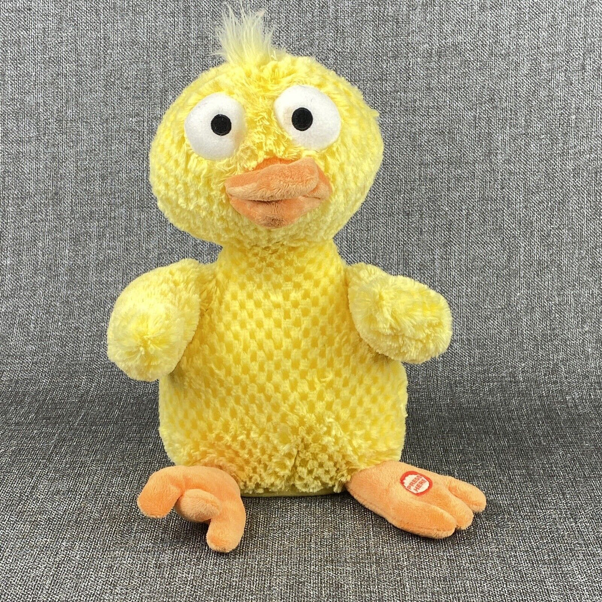 Hallmark WACKY DOODLE DANDY Animated Plush Yellow 10" Duck "Chicken Dance" VIDEO