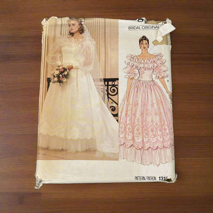 Vintage Vogue Bridal Design Pattern 1315 Uncut