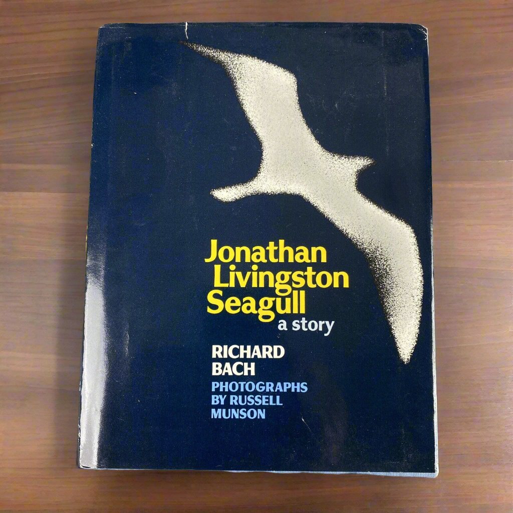 Jonathan Livingston Seagull by Richard Bach, Hardcover Book published 1970