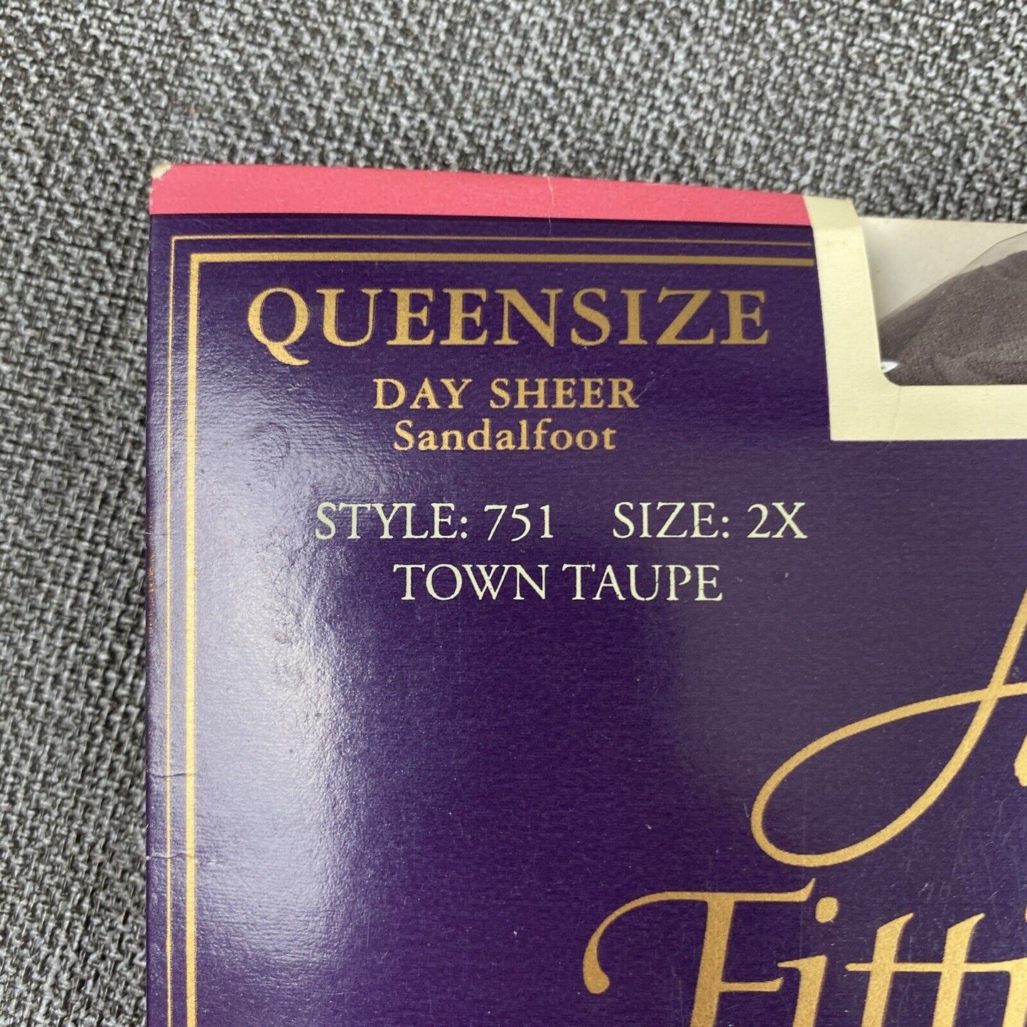 2x HANES Queen size 2X Fitting Pretty Pantyhose Style 751