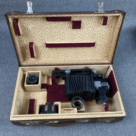 Leitz Wetzlar Leica focusing bellows with the carrying case