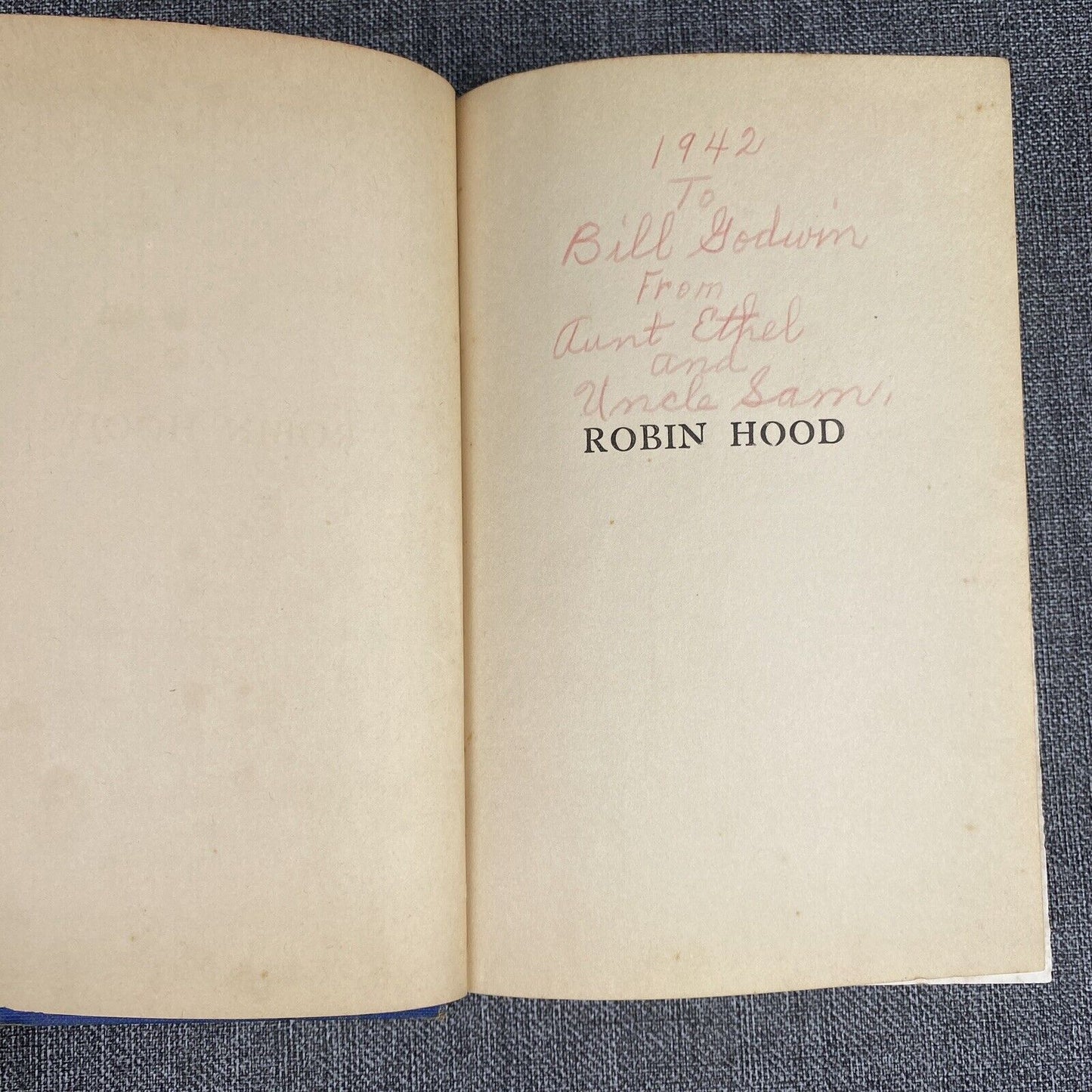 Antique Book ROBIN HOOD by Henry Gilbert , The Newbery Classics HC 1912