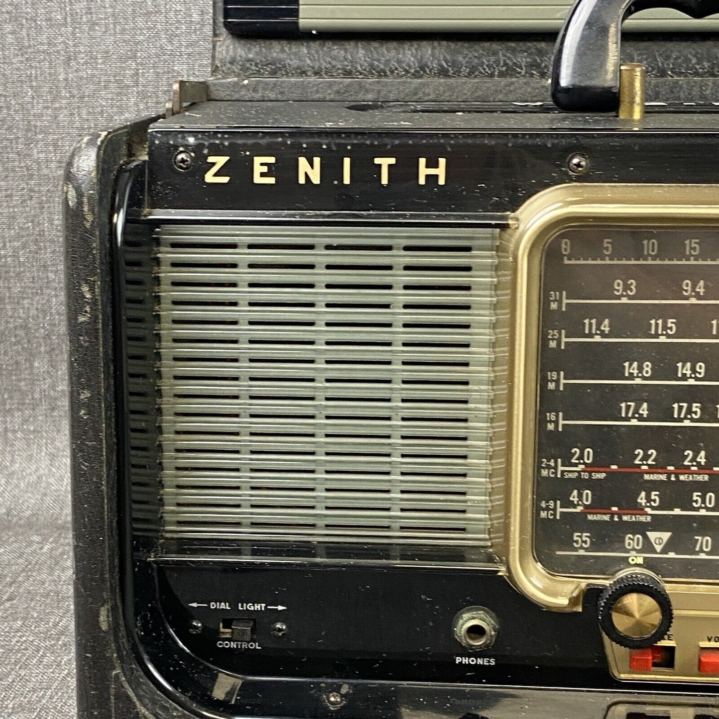 Zenith Trans-Oceanic S-558O Transoceanic Shortwave Radio Black Working