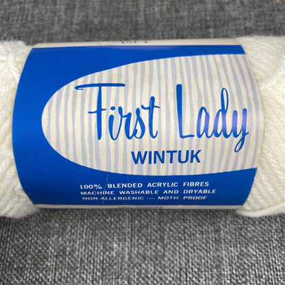 Vintage Wintuk First Lady White 2 Skeins Machine Washable 2oz