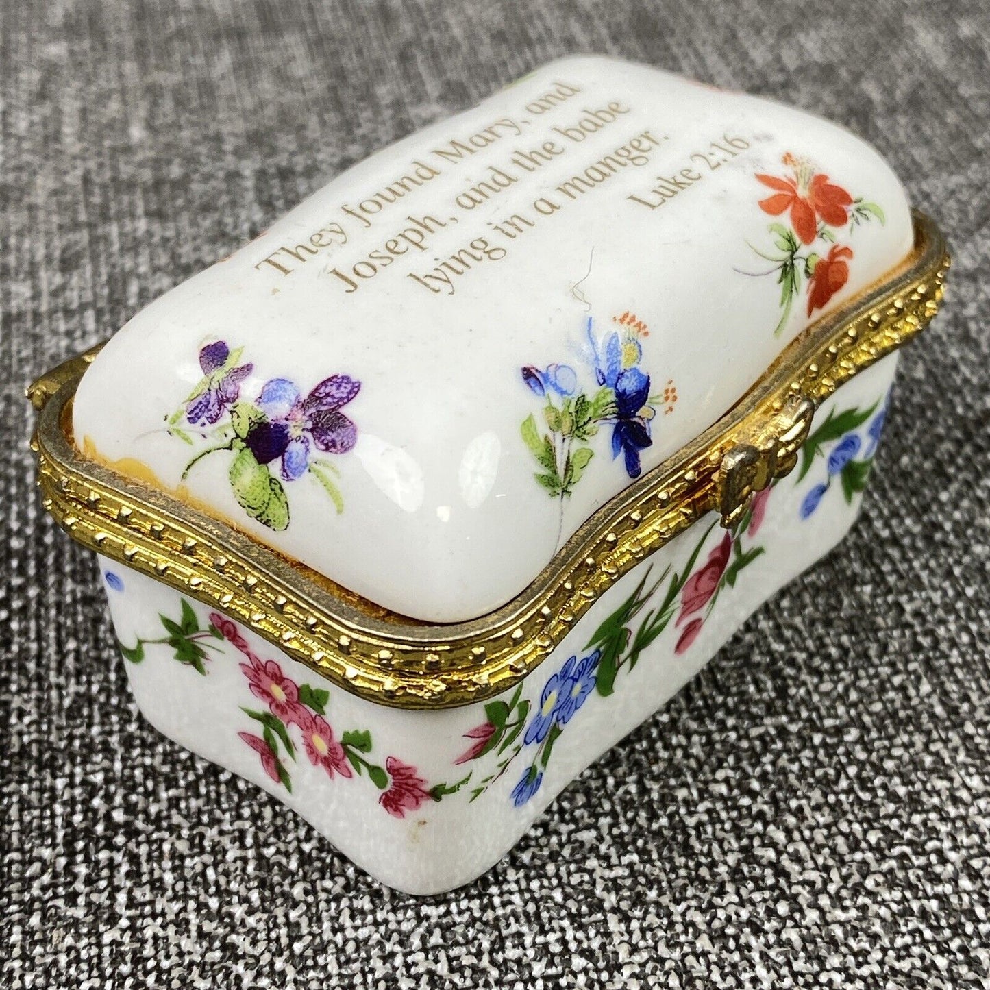 Vintage Imperial Porcelain Trinket Box Luke 2:16 Bible Verse Birth of Jesus