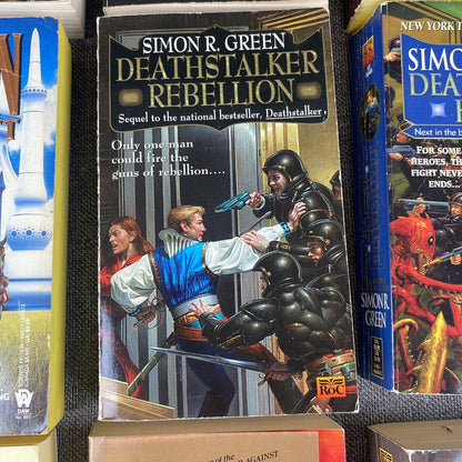 Lot of 16 SciFi Books - David Gerald, Philip Farmer, Simon Green, etc
