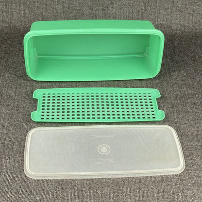 Vintage Tupperware  # 782-7 Jadeite Green Celery Vegetable Keeper 3 Piece Set