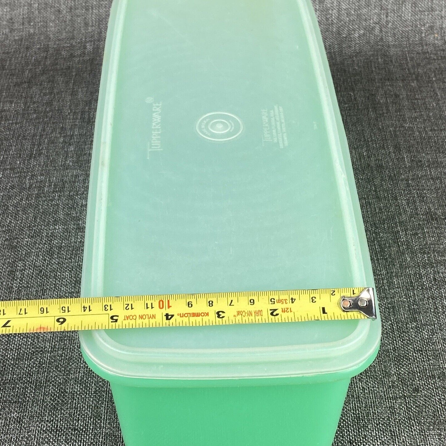 Vintage Tupperware  # 782-7 Jadeite Green Celery Vegetable Keeper 3 Piece Set