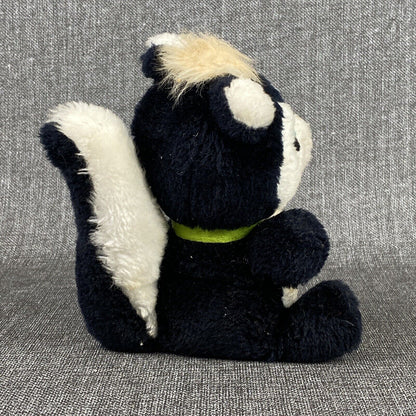 Vintage Dakin Plush Skunk with Blue Lids 7" Tall