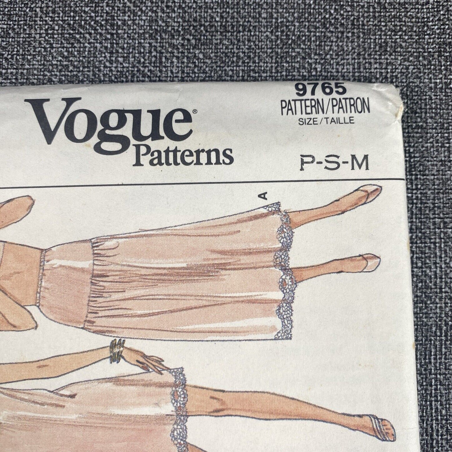 9765 Vogue SEWING Vtg Pattern UNCUT Sz Misses P-S-M slips camisole teddy panties