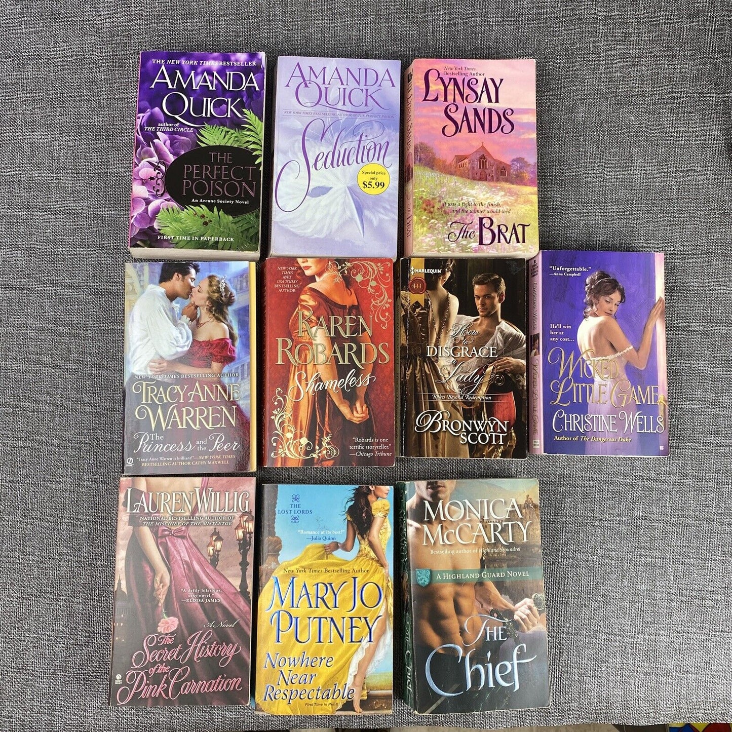 Lot of 10 Romance Novels Vintage Paperback, Amanda Quick, Karen Robards  etc...