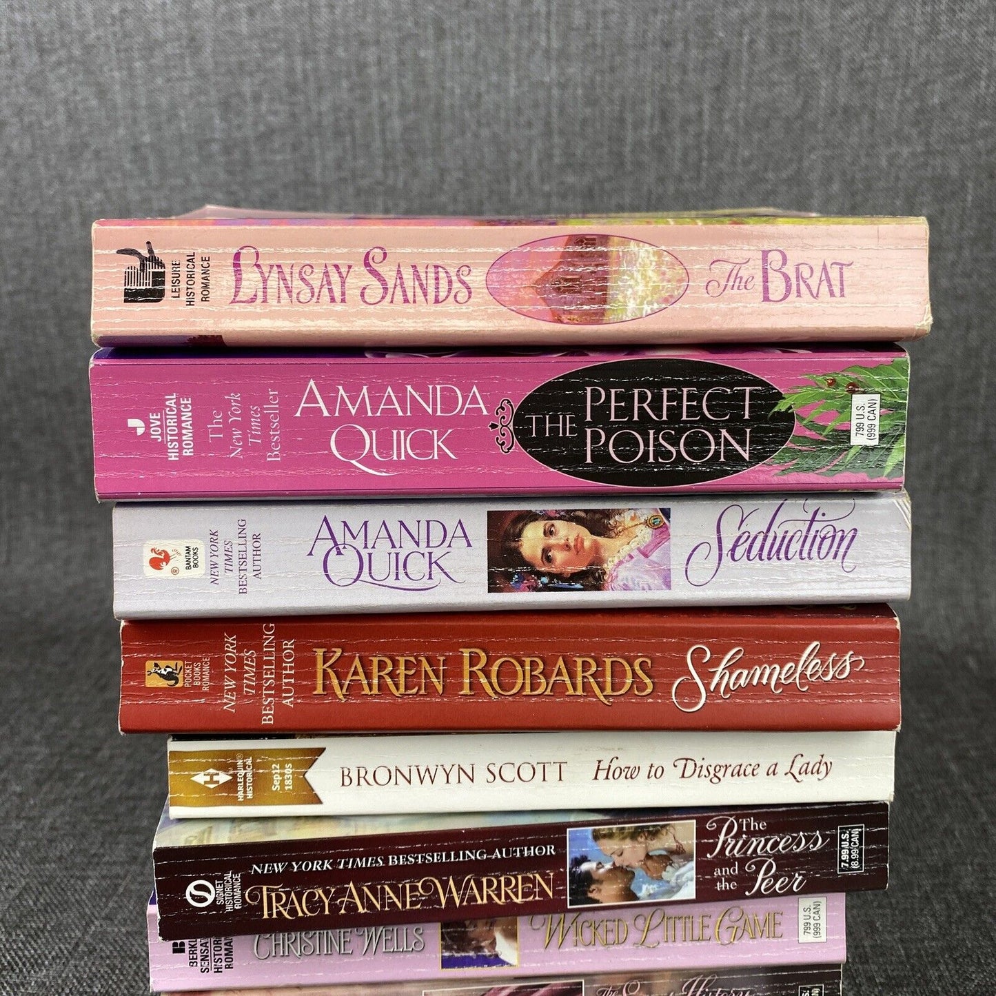 Lot of 10 Romance Novels Vintage Paperback, Amanda Quick, Karen Robards  etc...