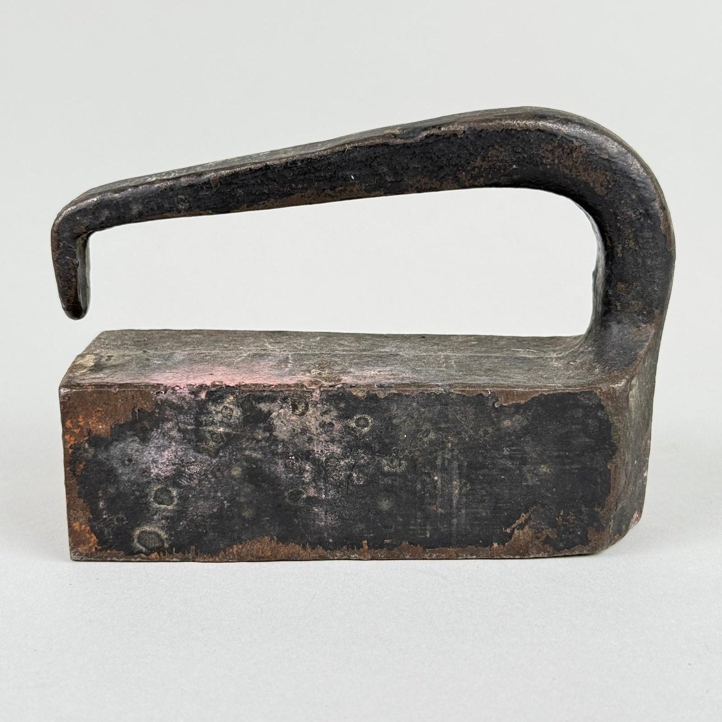 Colonial Williamsburg Restoration Flat Iron