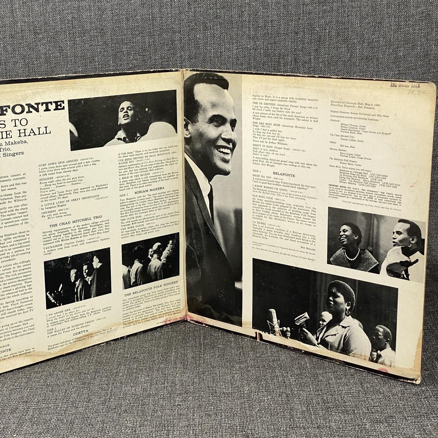 Returns To Carnegie Hall - Harry Belafonte (Vinyl Records 33 1/3, 6007