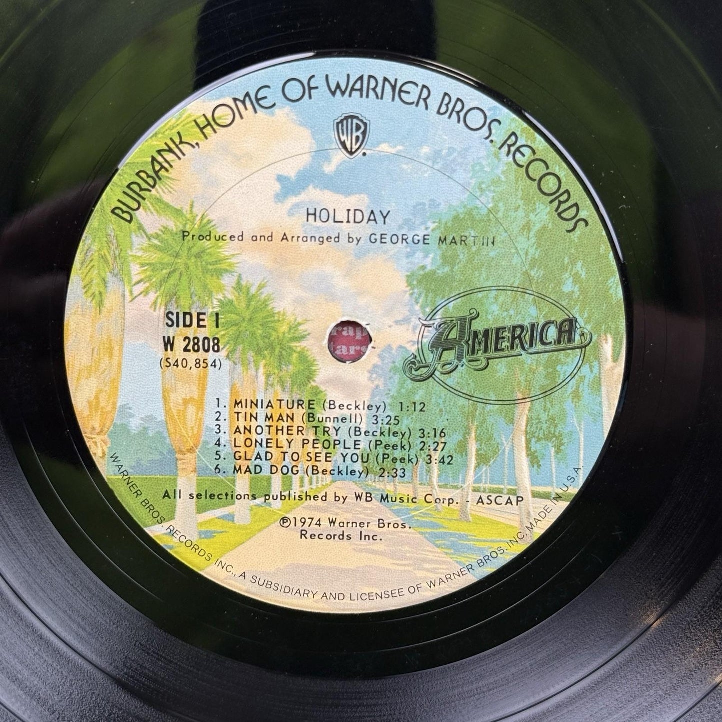 AMERICA "Holiday" 1974 Vinyl Record - EXCELLENT +