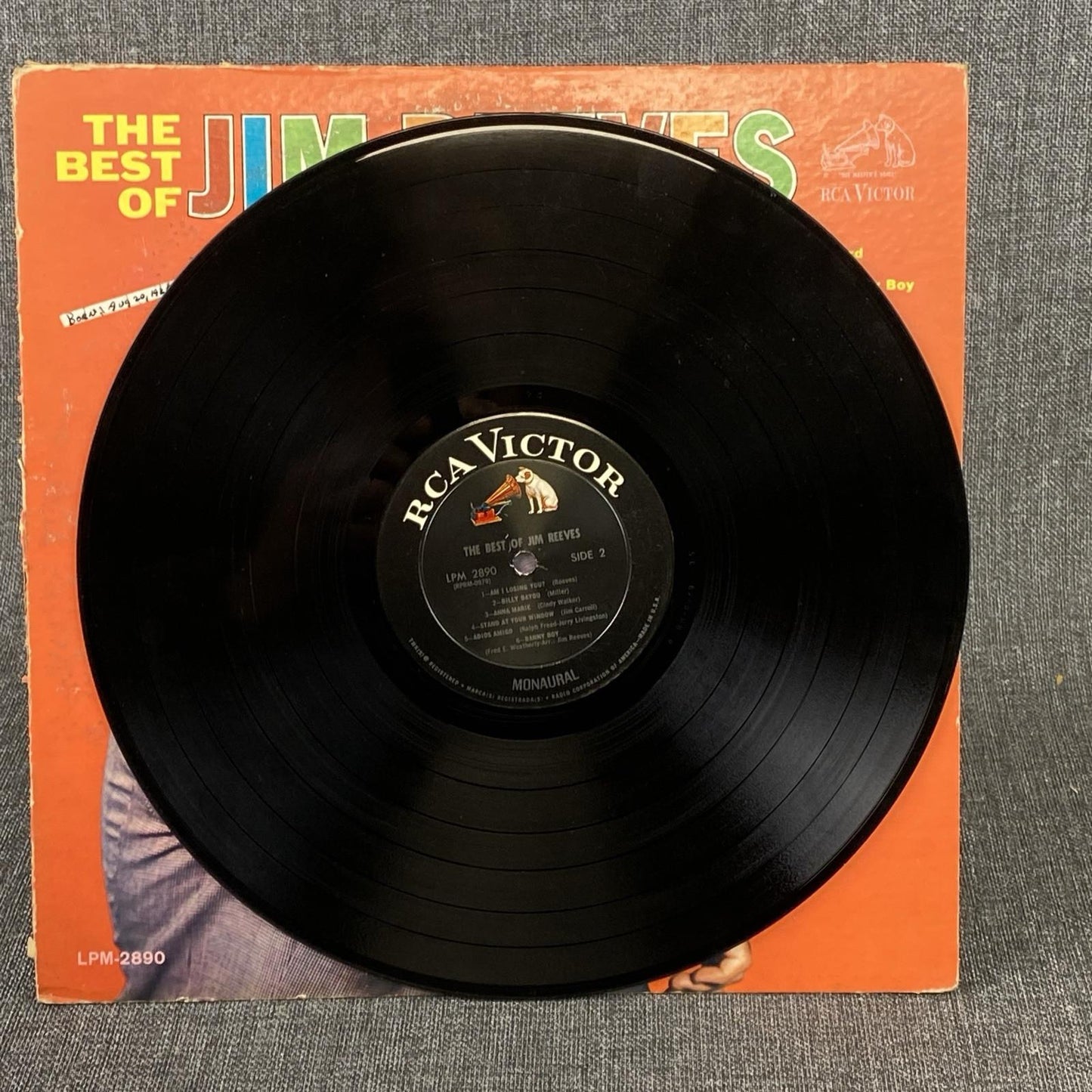 2 Vinyl Records The Best Of Jim Reeves , Distant Drums 1960's  - Very Good