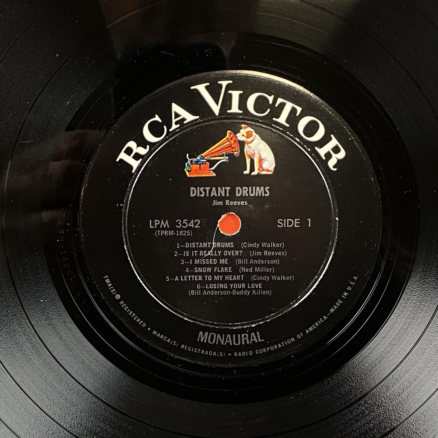 2 Vinyl Records The Best Of Jim Reeves , Distant Drums 1960's  - Very Good